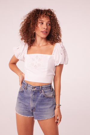 Entrada White Embroidered Puff Sleeve Top